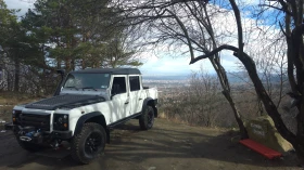 Land Rover Defender 110 Crew Cab Pick Up, снимка 4