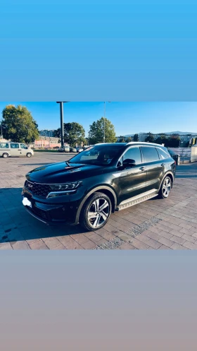     Kia Sorento GT-Line Hybrid  Kia  +  