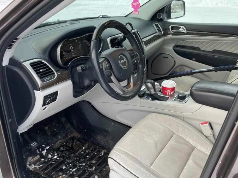 Jeep Grand cherokee * Summit * CARFAX * БЕЗ ПЪРВОНАЧАЛНА ВНОСКА, снимка 5 - Автомобили и джипове - 53116628