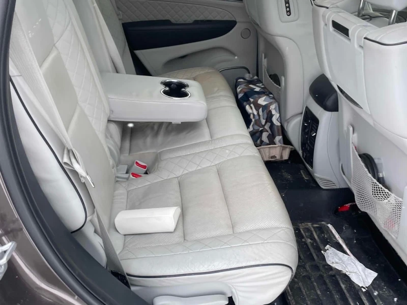 Jeep Grand cherokee * Summit * CARFAX * БЕЗ ПЪРВОНАЧАЛНА ВНОСКА, снимка 11 - Автомобили и джипове - 53116628