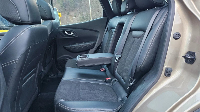 Renault Kadjar 1.5 Dci AVTOMAT/NAVIG/KLIMATRON/PANORAMA, снимка 13 - Автомобили и джипове - 53473898