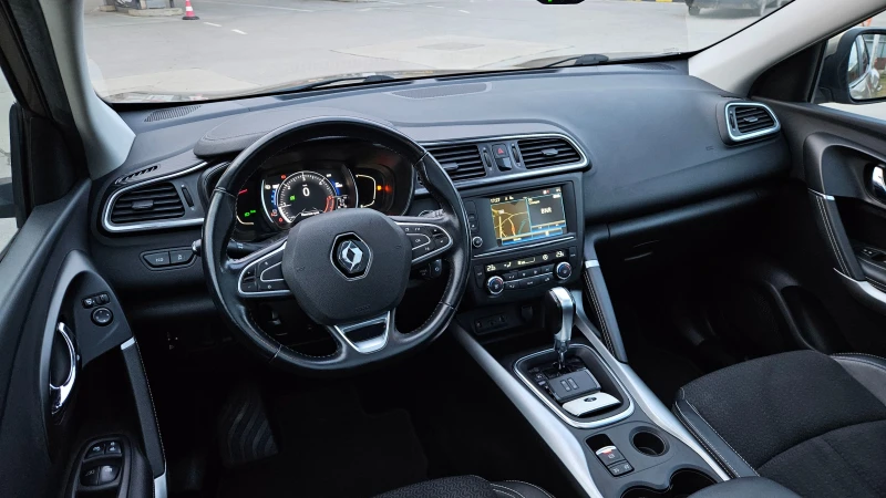 Renault Kadjar 1.5 Dci AVTOMAT/NAVIG/KLIMATRON/PANORAMA, снимка 9 - Автомобили и джипове - 53473898