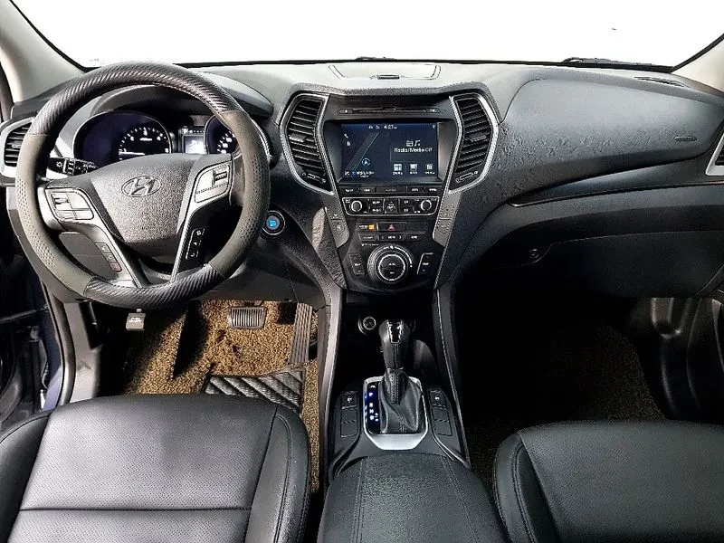 Hyundai Santa fe 2.0, снимка 5 - Автомобили и джипове - 54256648