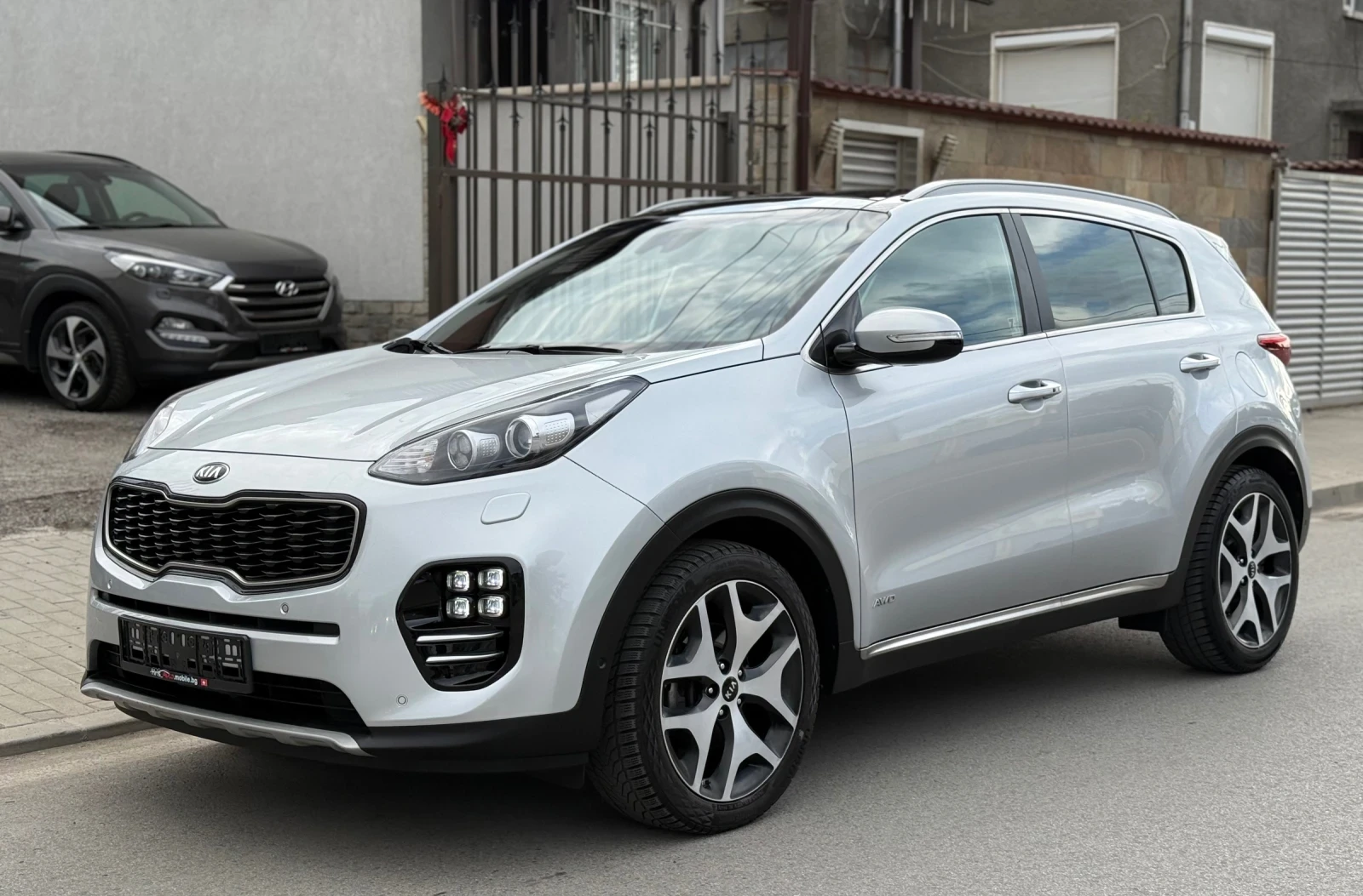 Kia Sportage 2.0 CRDI GT-Line 4WD Внос Швейцария - изображение 2