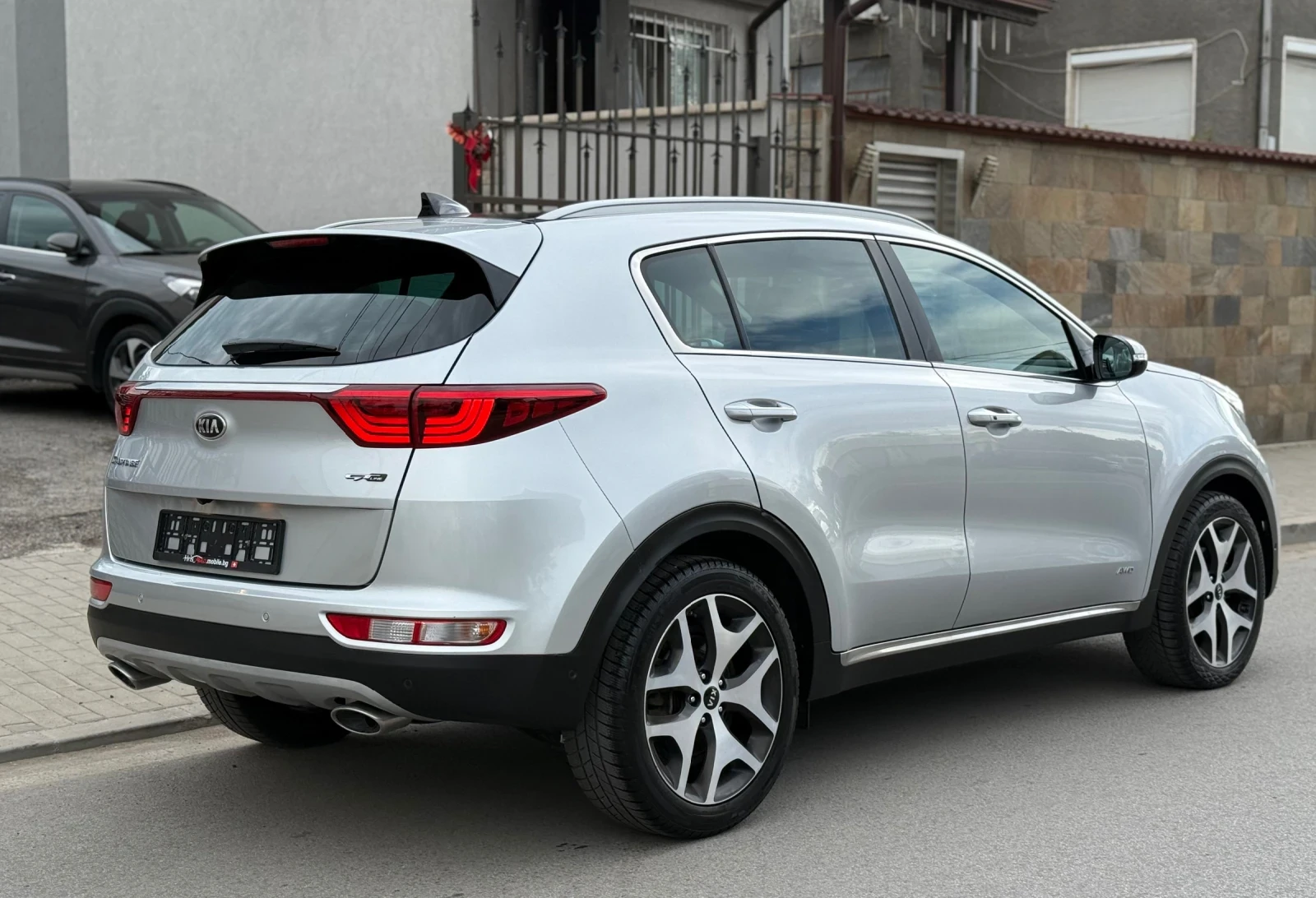 Kia Sportage 2.0 CRDI GT-Line 4WD Внос Швейцария - изображение 6