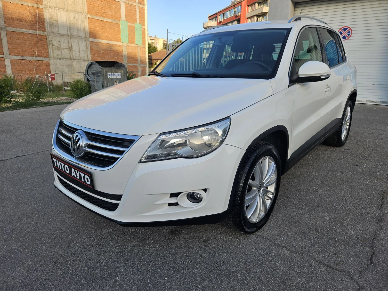 VW Tiguan 2.0TDI/4х4/ЕВРО 5А/НАВИГАЦИЯ/КЛИМАТРОНИК - изображение 2