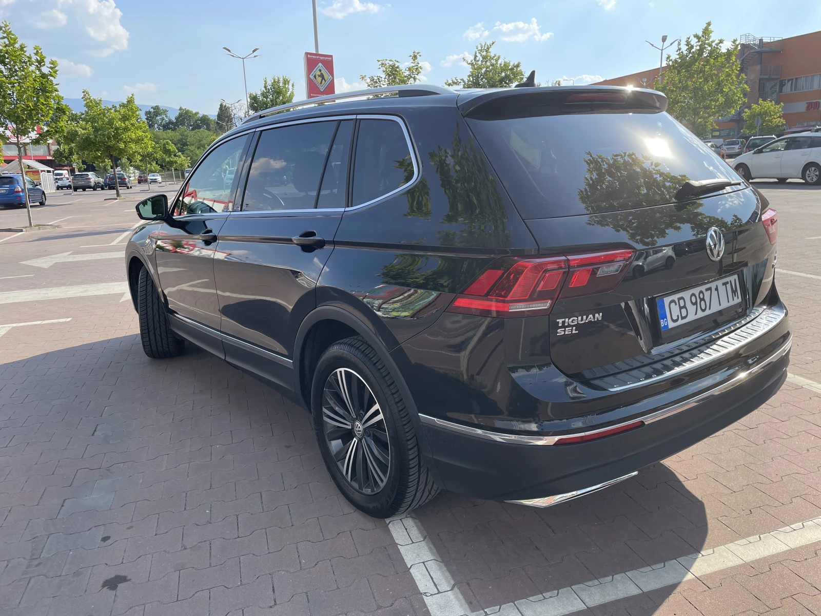 VW Tiguan Allspace SEL - изображение 4