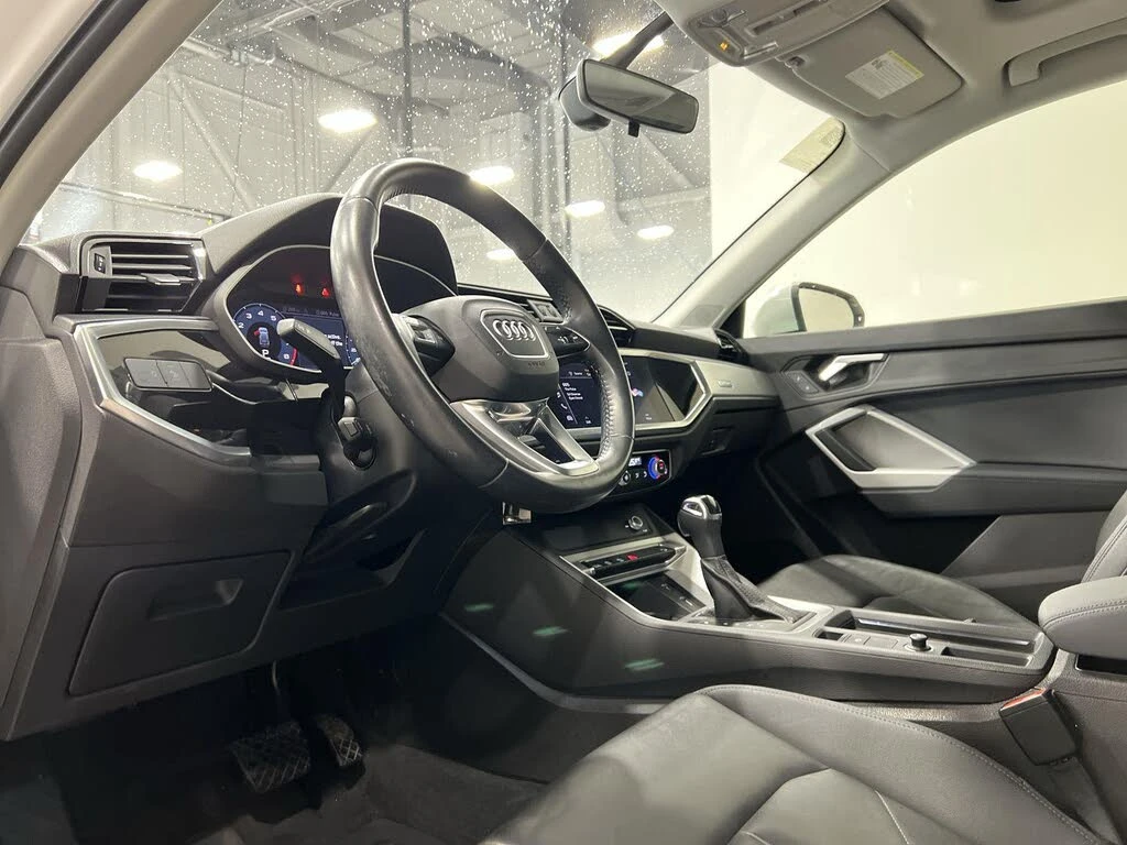 Audi Q3 * Quattro* * 45TFSI* АвтоКредит* (ЦЕНА ДО БГ) - изображение 7