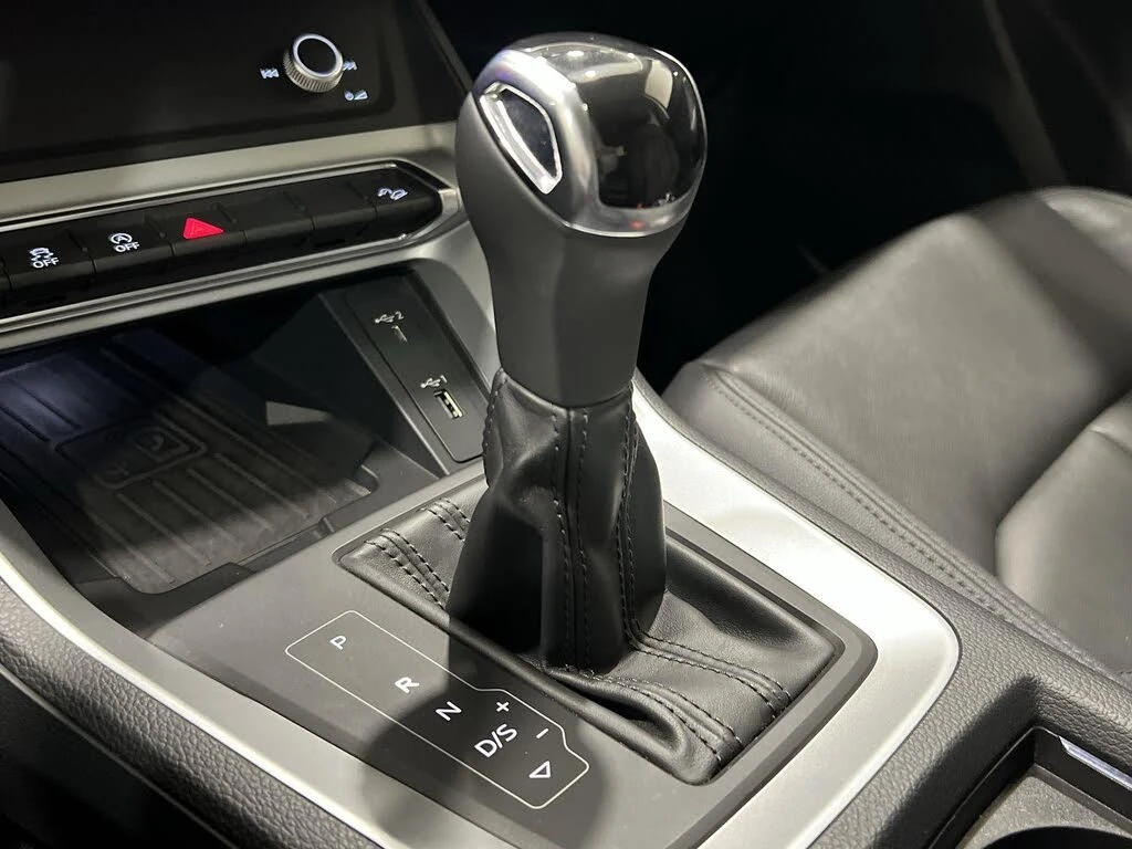 Audi Q3 * Quattro* * 45TFSI* ����������* (���� �� ��) | Mobile.bg � ����������� 11