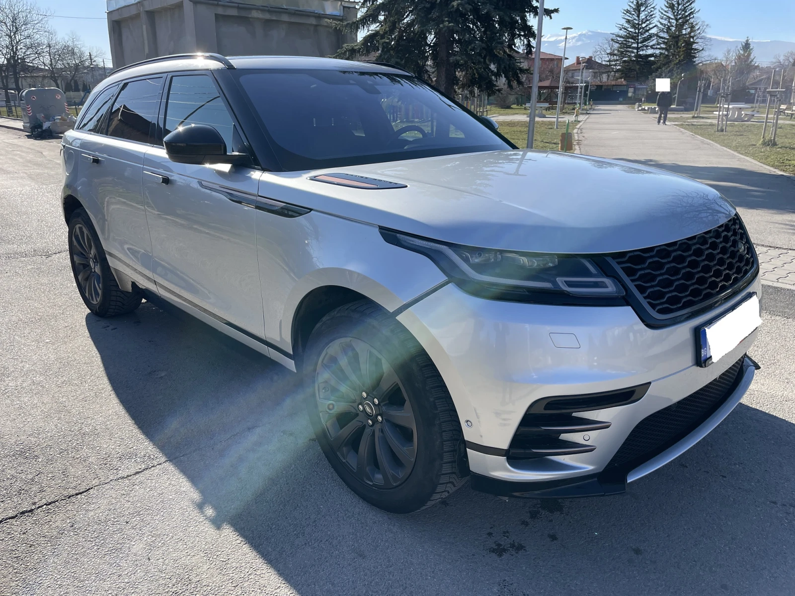 Land Rover Range Rover Velar R-Dynamic, снимка 7 - Автомобили и джипове - 53707654
