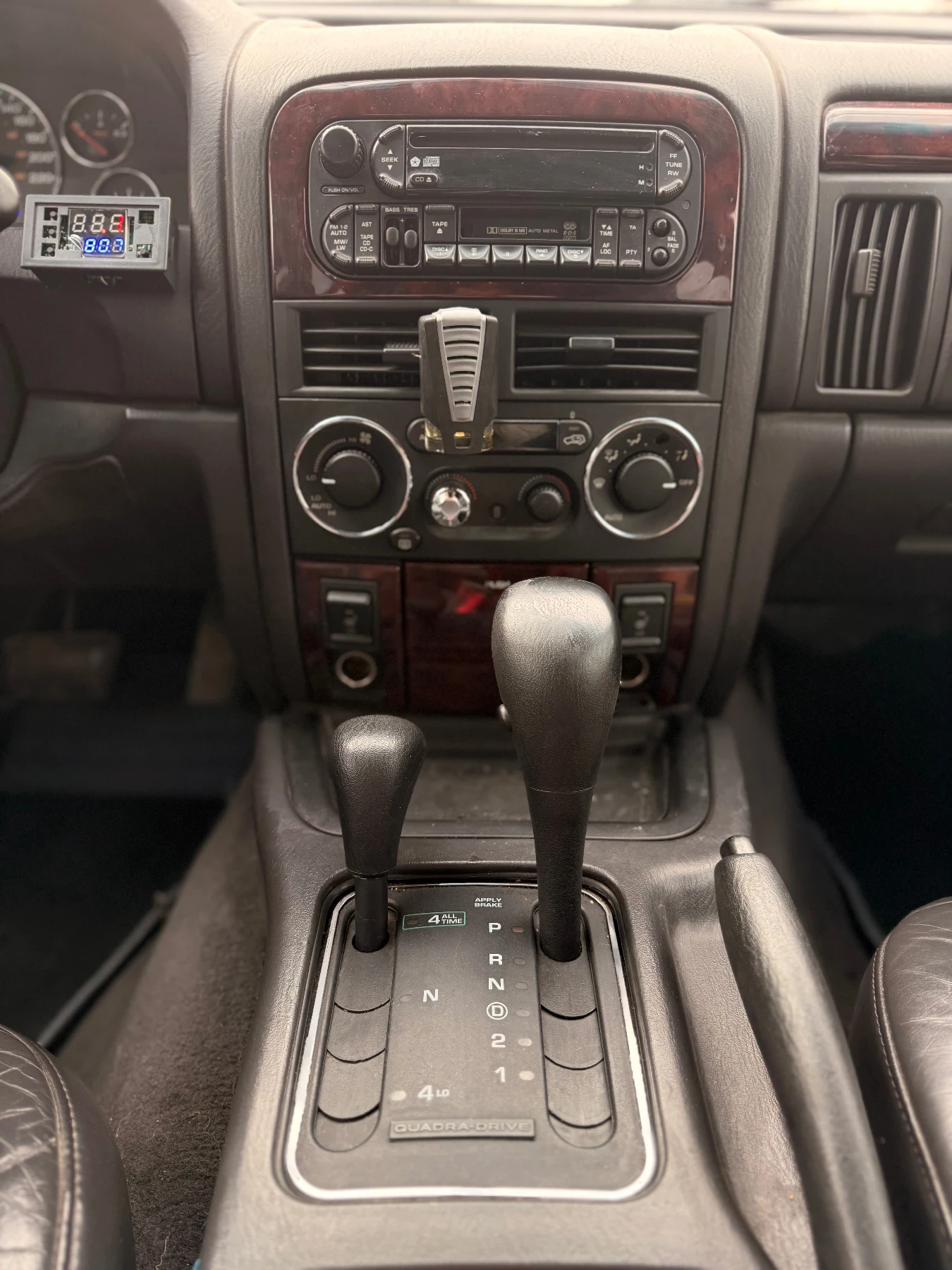 Jeep Grand cherokee, снимка 6 - Автомобили и джипове - 54207183