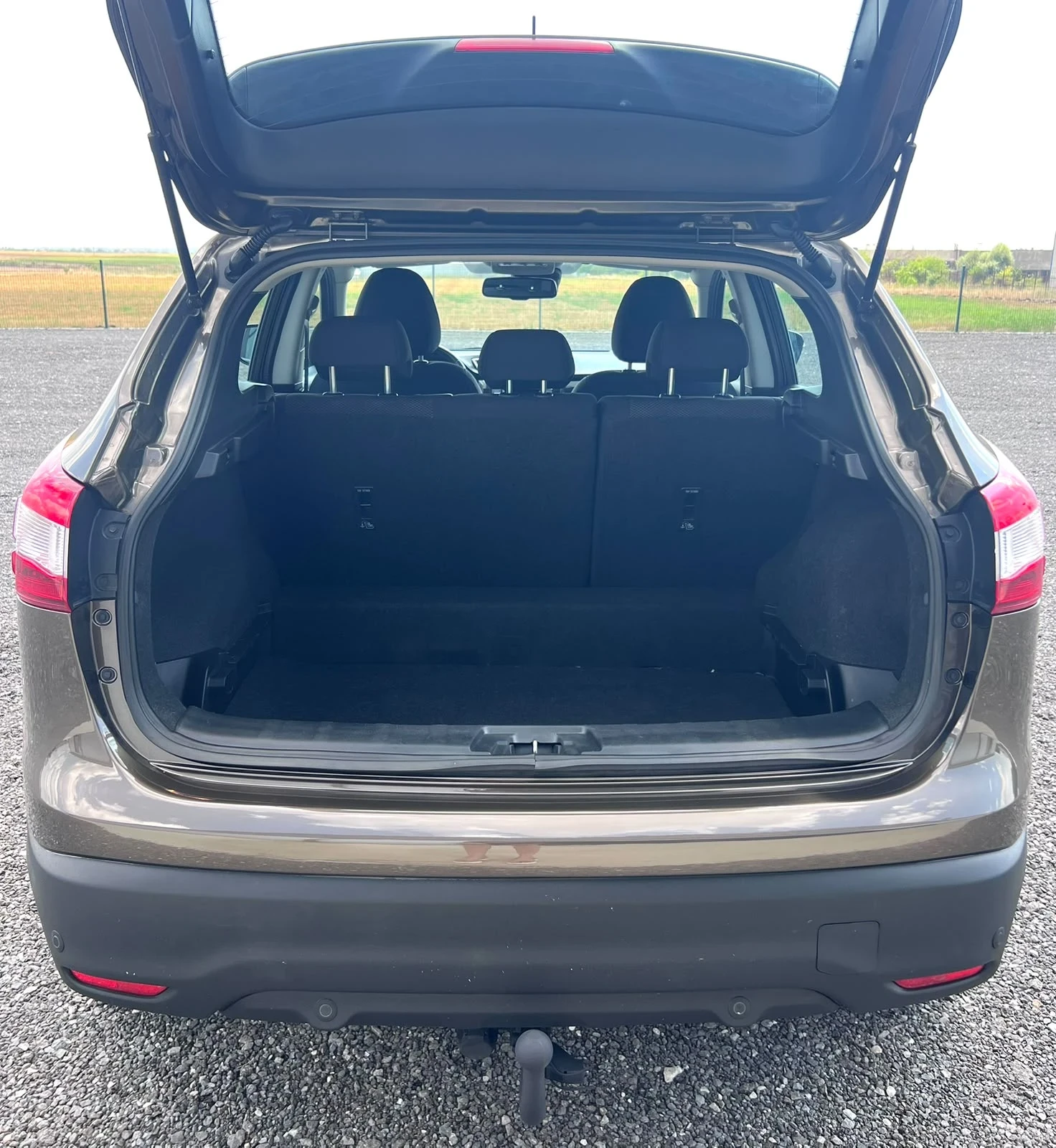 Nissan Qashqai 1.6DCI/AUTOMATIC , снимка 13 - Автомобили и джипове - 55333976