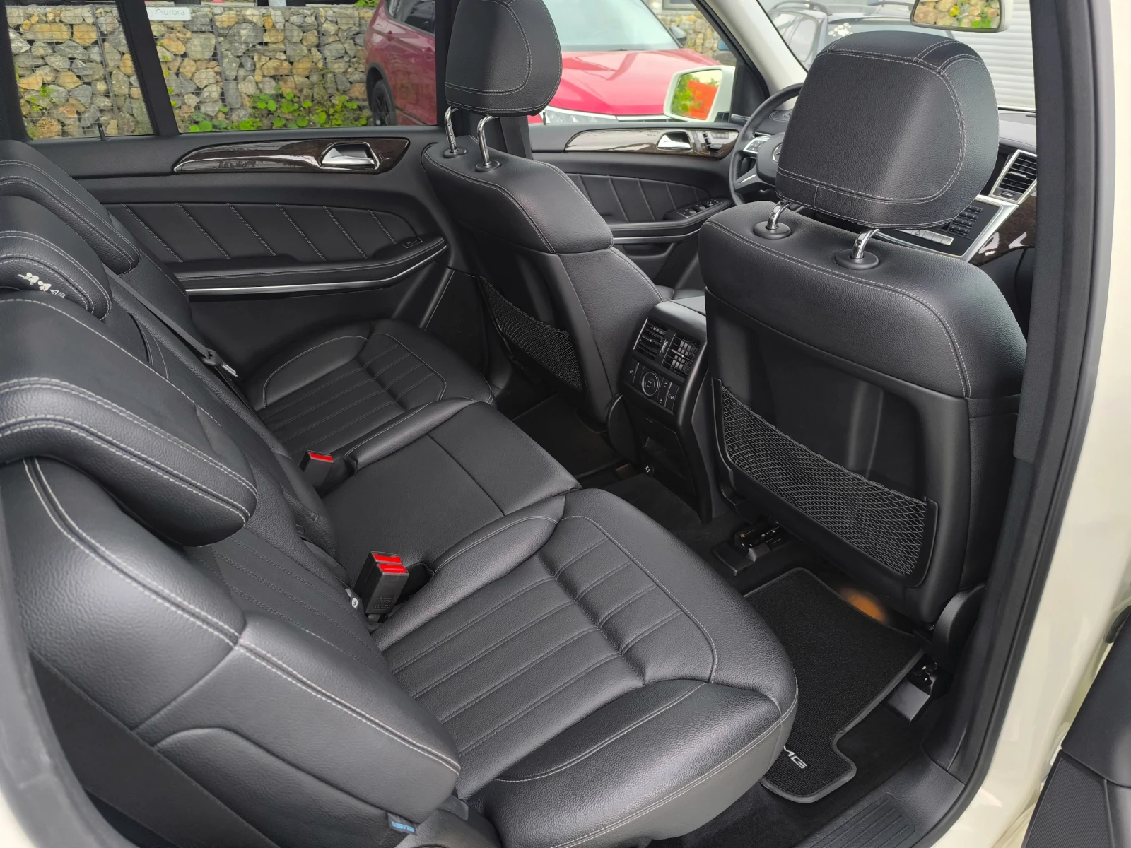 Mercedes-Benz GL 350 Bluetec 70к км Като нов! , снимка 10 - Автомобили и джипове - 55420581