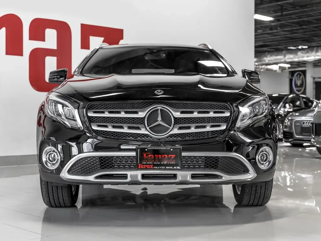 Mercedes-Benz GLA 250 Без инциденти | Поддържано при дилър, снимка 2 - Автомобили и джипове - 55617443