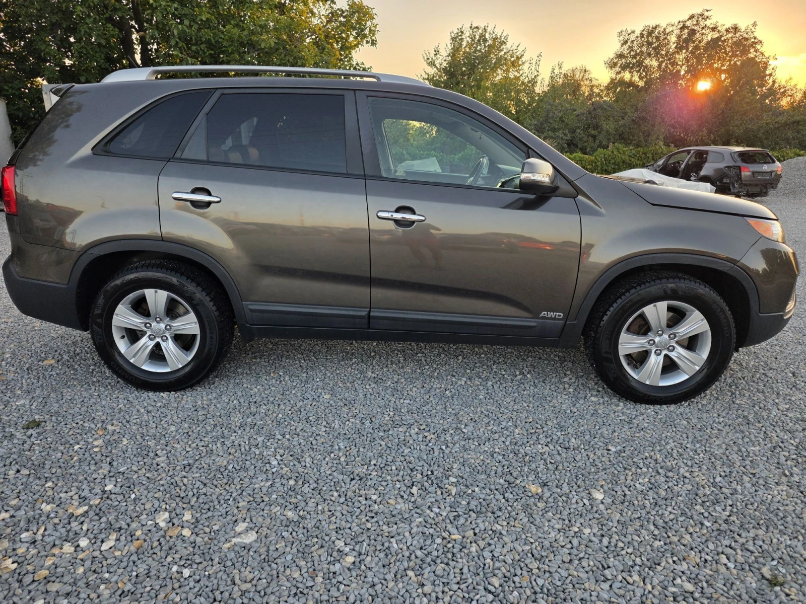 Kia Sorento 2.2crdi 197p.s Кожа , Нави, Камера, Кейлес, , снимка 4 - Автомобили и джипове - 55729622