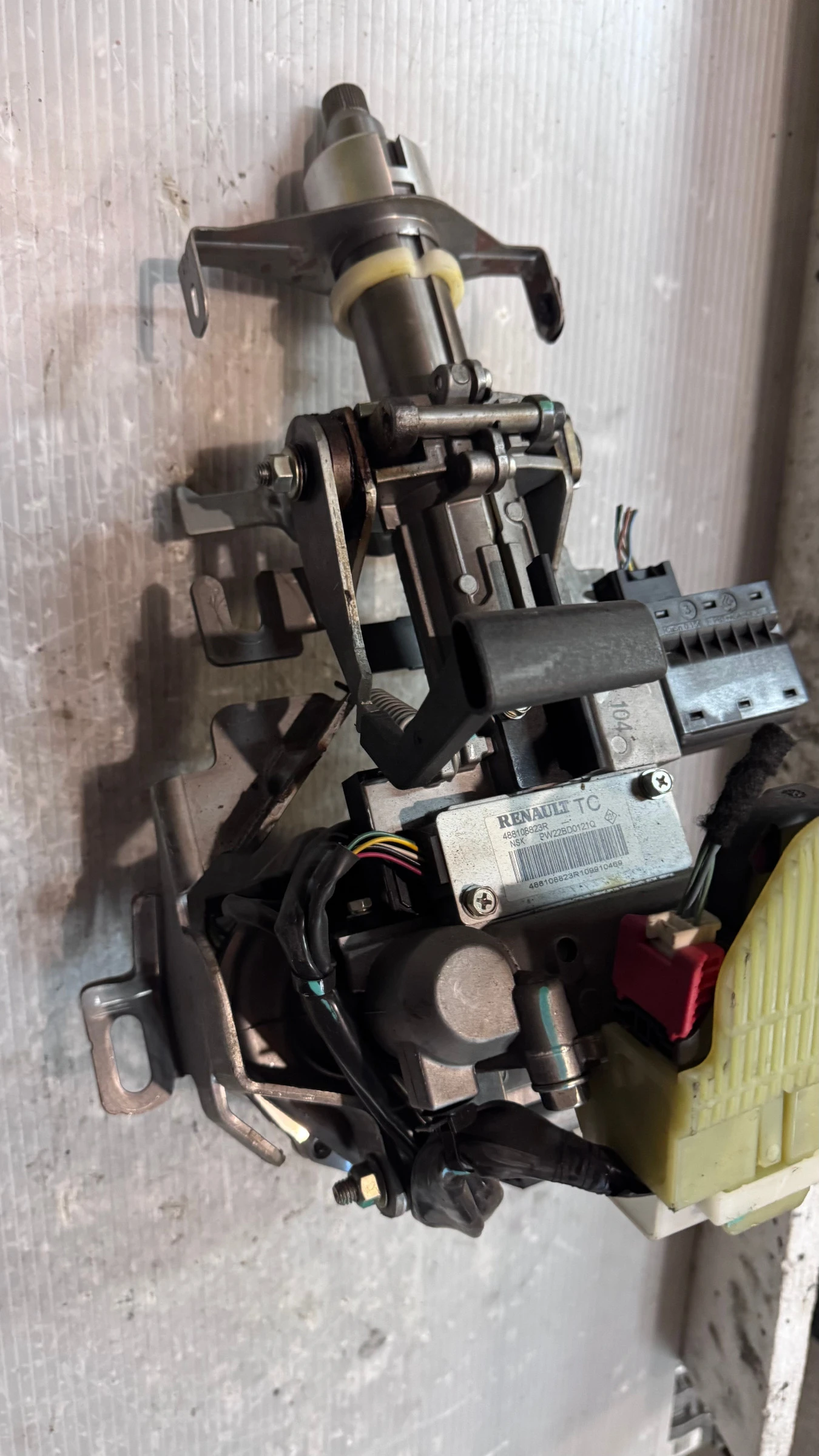    /       Renault Scenic 2010 - 488108823R /  EAWCEC-06 | Mobile.bg   2