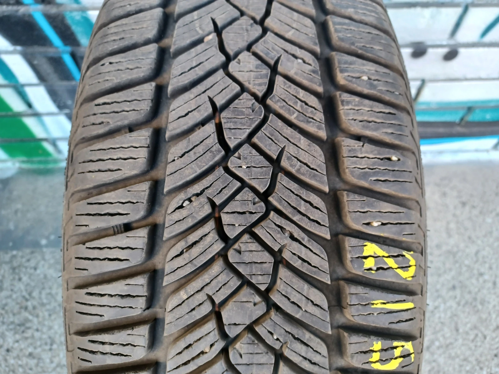  215/55R17 | Mobile.bg   2