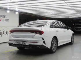 Kia K5 2.0* PRESTIGE* ПОДГРЕВ* ОБДУХВАНЕ* КАМЕРА* КЕЙЛЕС*, снимка 2