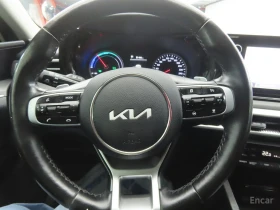 Kia K5 2.0* PRESTIGE* ПОДГРЕВ* ОБДУХВАНЕ* КАМЕРА* КЕЙЛЕС*, снимка 8
