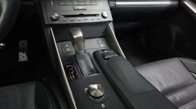 Lexus IS F-Sport* ЛЮК* ПОДГРЕВ ВОЛАН* BLIND SPOT* КРАЙНА ЦЕ, снимка 9