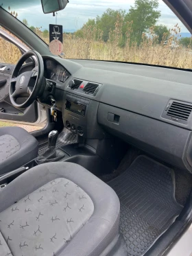 Обява за продажба на Skoda Fabia 1.9 101 к.с ~3 300 лв. - изображение 6 | Auto.bg Обява за продажба на Skoda Fabia 1.9 101 к.с ~3 300 лв. - изображение 6