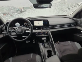 Hyundai Elantra 2.0L| CARFAX| PANORAMA| LANE ASSIST| , снимка 9