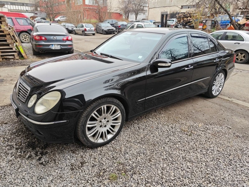 Mercedes-Benz E 500, снимка 1 - Автомобили и джипове - 44567395