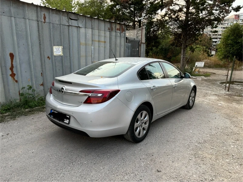 Opel Insignia 1.6 CDTI, снимка 4 - Автомобили и джипове - 47174491