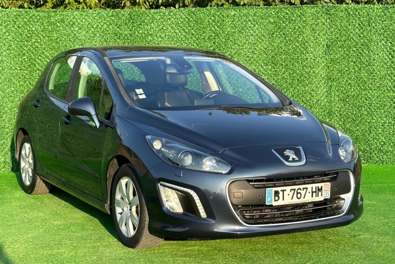 Peugeot 308 1.6 HDI PANORAMA * AVTOMATIC* NAVI, снимка 2 - Автомобили и джипове - 47124145