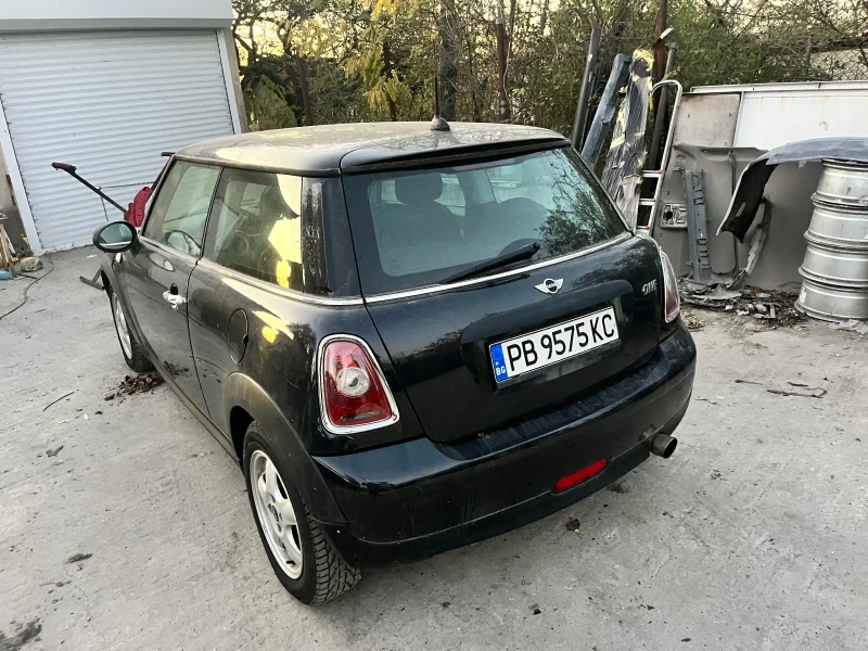 Mini Cooper 1.4 95 кс, снимка 4 - Автомобили и джипове - 48076506