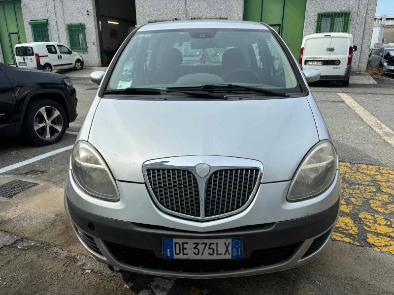 Lancia Musa, снимка 1 - Автомобили и джипове - 48435566