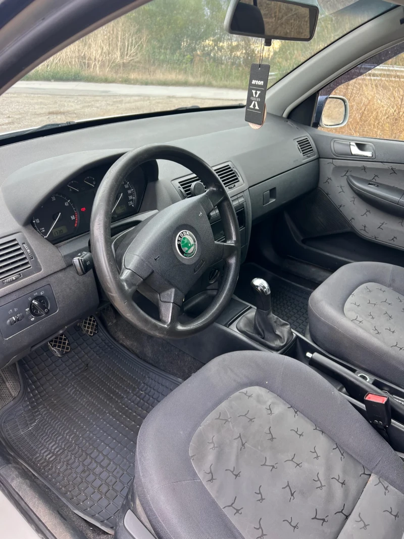 Skoda Fabia 1.9 101 к.с, снимка 6 - Автомобили и джипове - 52452086