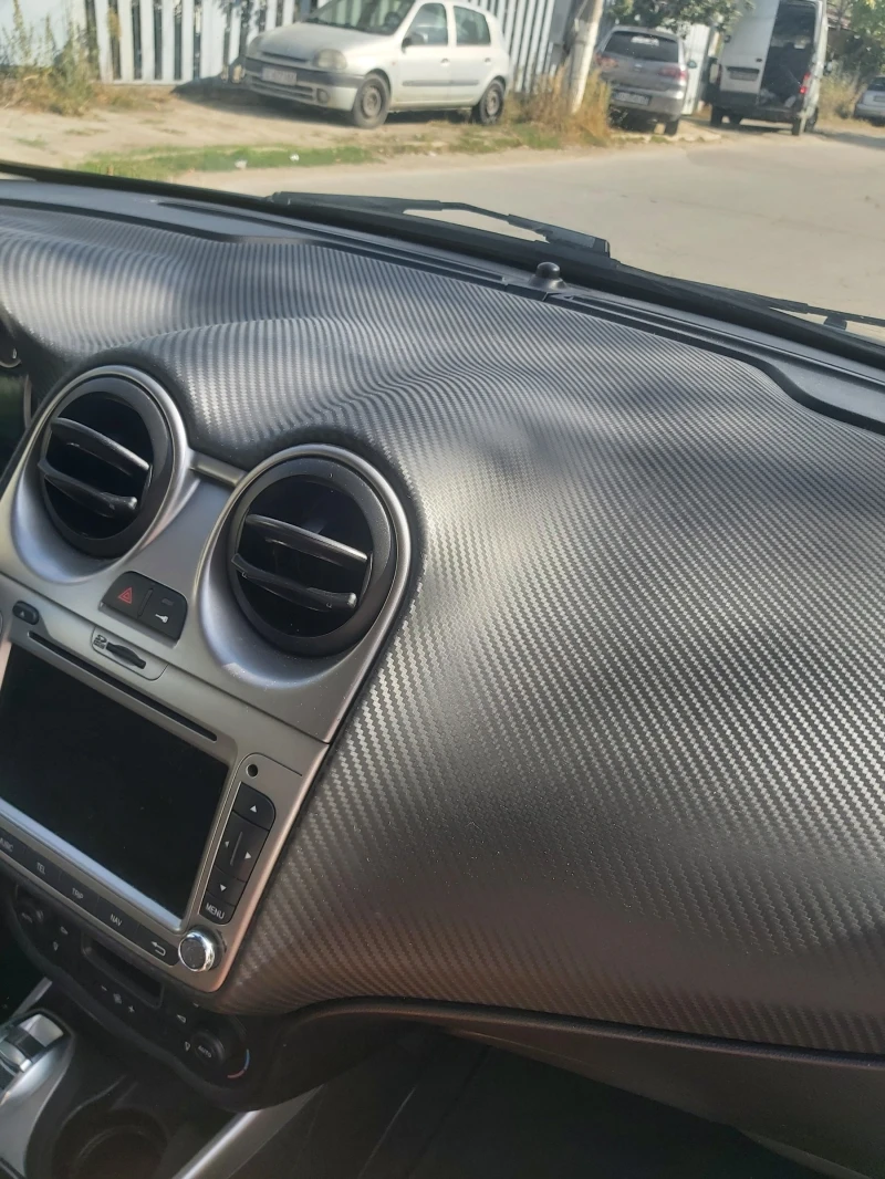 Alfa Romeo MiTo, снимка 14 - Автомобили и джипове - 52219788