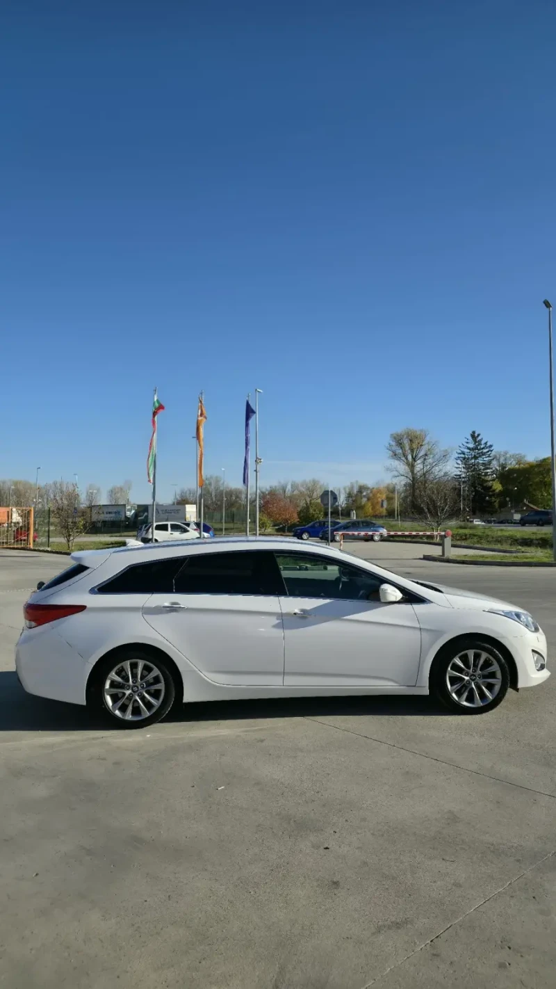 Hyundai I40 CW FIFA World Cup Edition * * * 1.7 CRDI NAVI, CAM, снимка 5 - Автомобили и джипове - 52268451