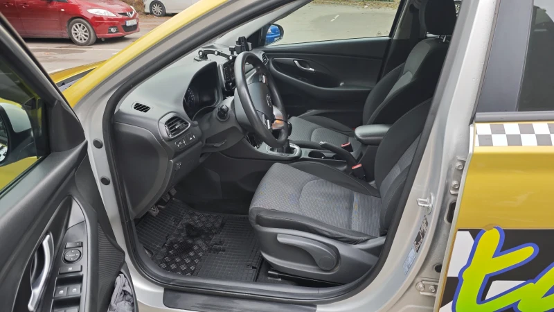 Hyundai I30, снимка 11 - Автомобили и джипове - 52484270