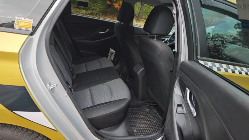 Hyundai I30, снимка 14 - Автомобили и джипове - 52484270