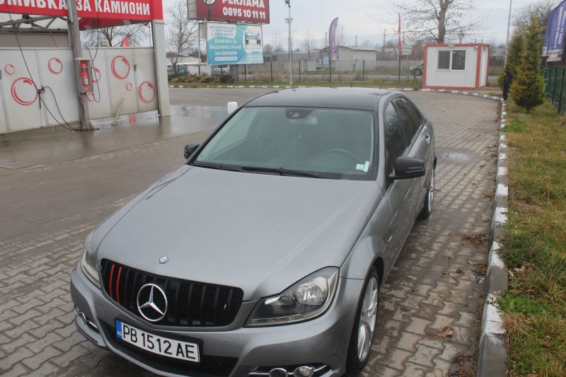 Mercedes-Benz C 220 Facelift, снимка 6 - Автомобили и джипове - 53053876