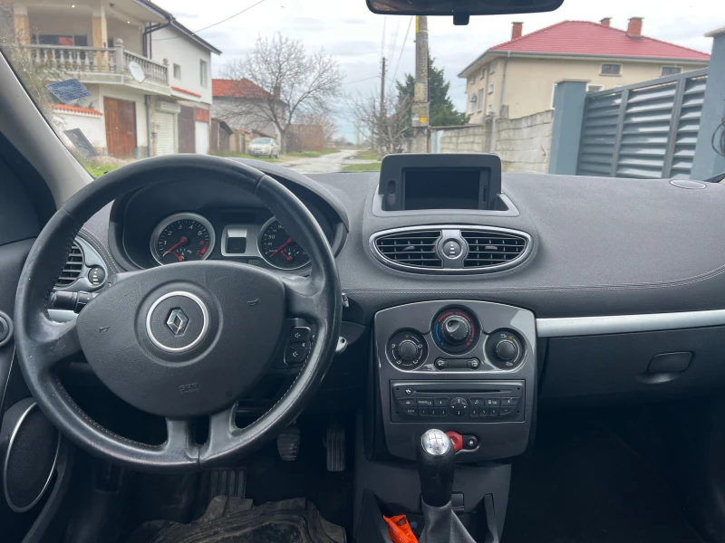 Renault Clio 1.2 Газ, снимка 9 - Автомобили и джипове - 53058231