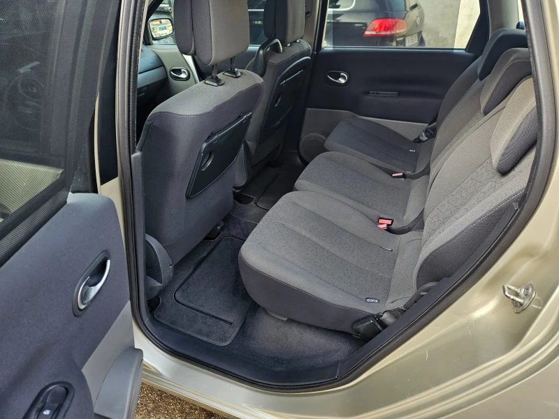 Renault Scenic 1.5 dCI, снимка 10 - Автомобили и джипове - 53262523