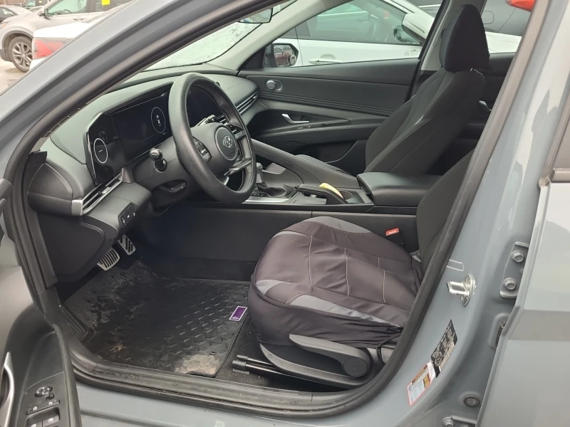 Hyundai Elantra 2.0L| CARFAX| PANORAMA| LANE ASSIST| , снимка 8 - Автомобили и джипове - 53383889