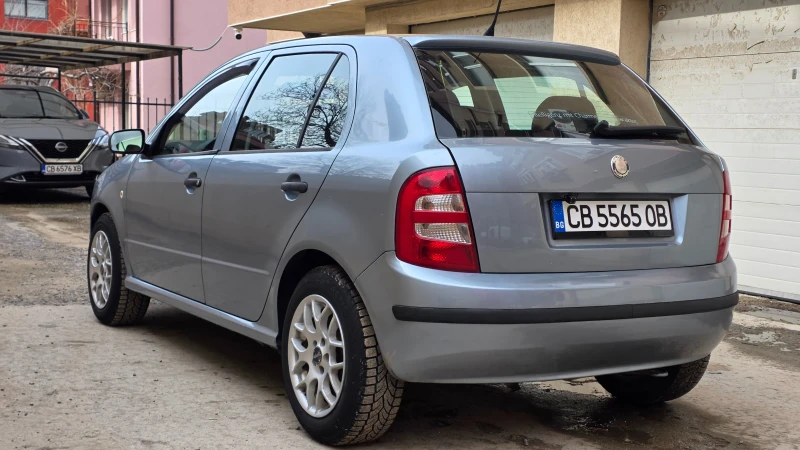 Skoda Fabia 1.2 i, снимка 5 - Автомобили и джипове - 53426023