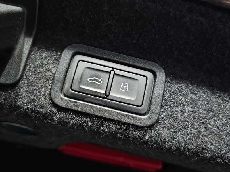 Audi A6, снимка 14 - Автомобили и джипове - 55084430