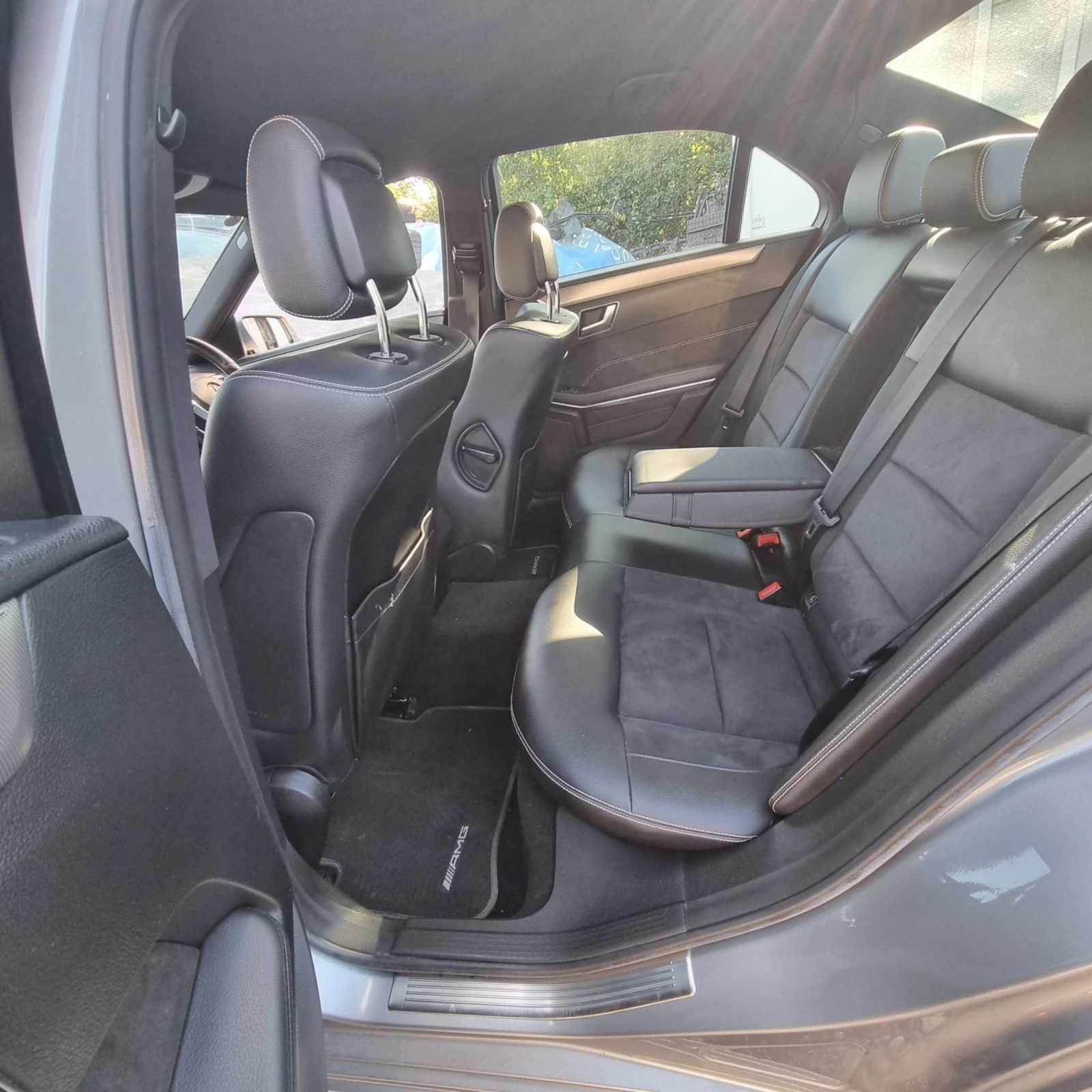 Mercedes-Benz E 300 hybrid AMG packet  | Mobile.bg   13