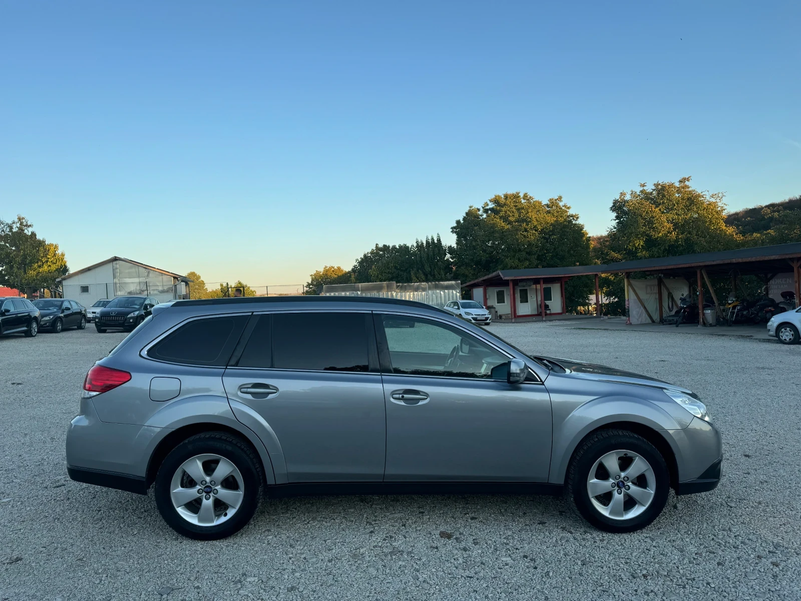 Subaru Outback 2, 5 I Швейцария Full ТОП СЪСТОЯНИЕ - изображение 4