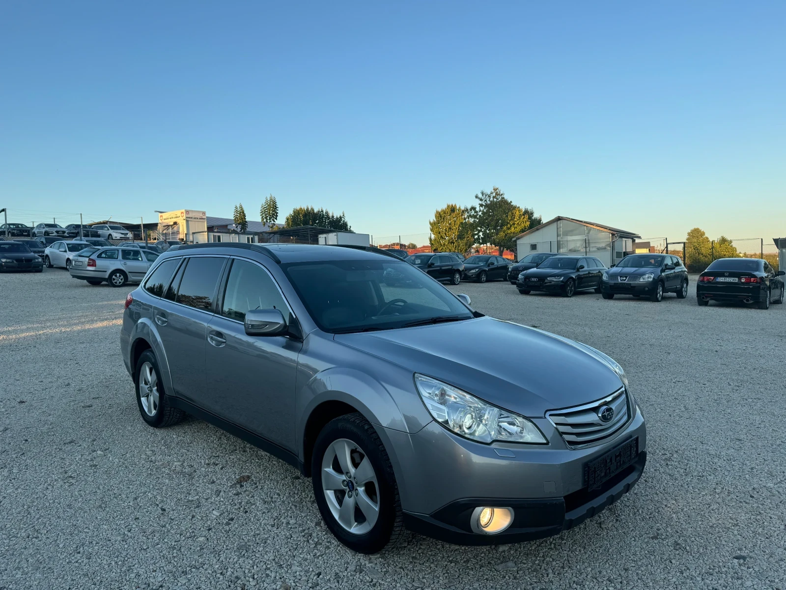 Subaru Outback 2, 5 I Швейцария Full ТОП СЪСТОЯНИЕ - изображение 3