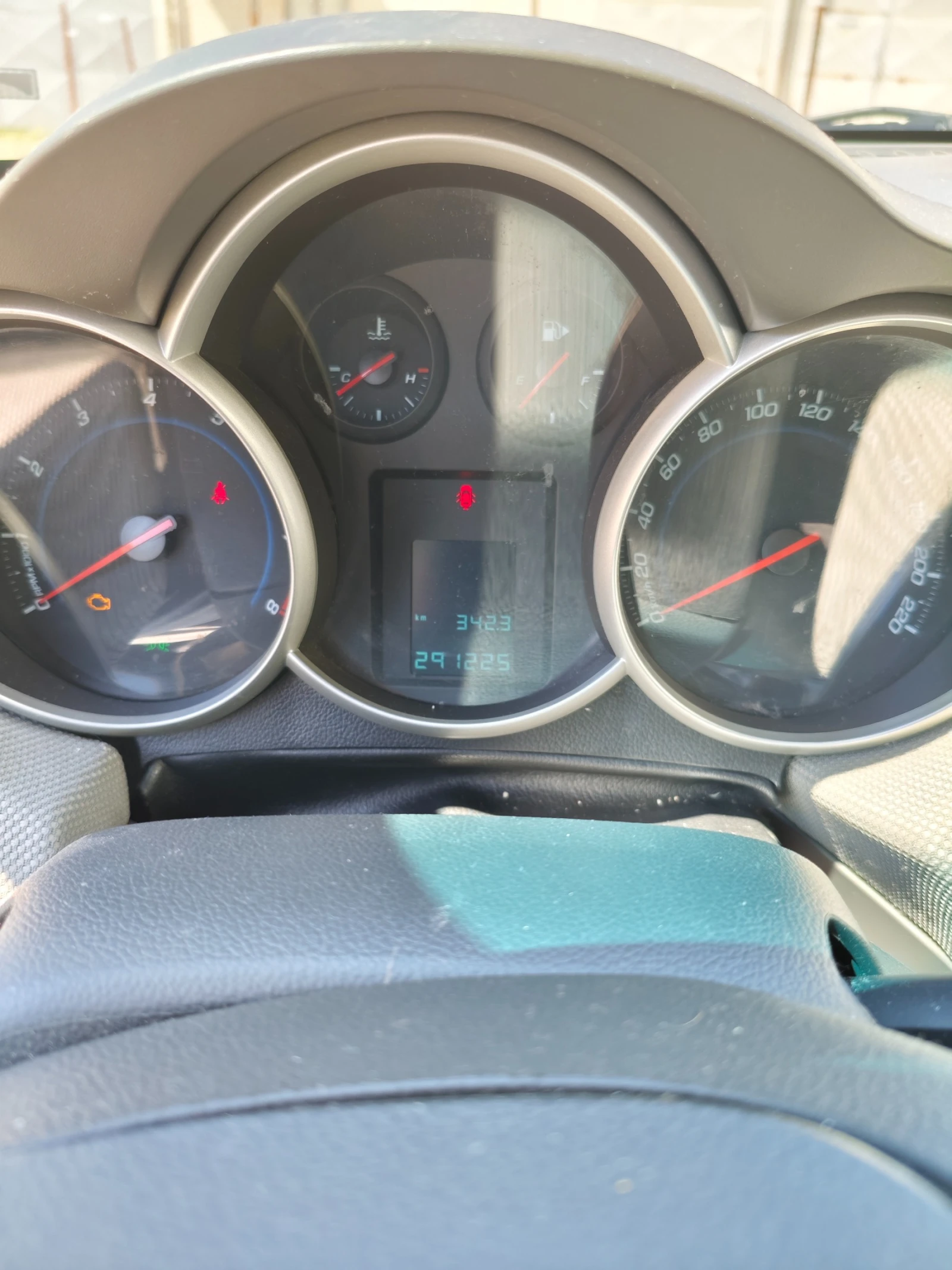 Chevrolet Cruze 1.6i - изображение 5