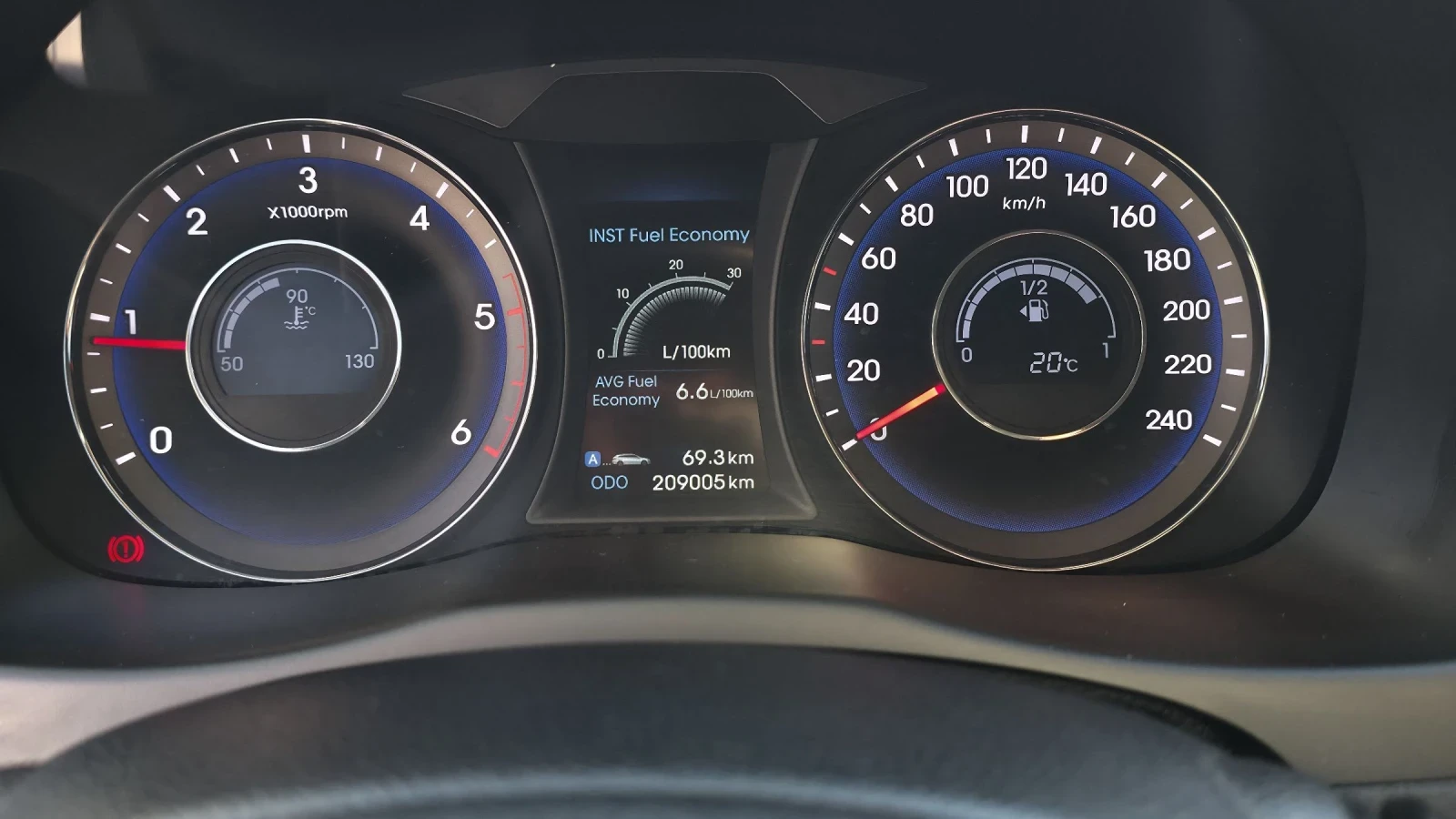 Hyundai I40 CW FIFA World Cup Edition * * * 1.7 CRDI NAVI, CAM | Mobile.bg   12