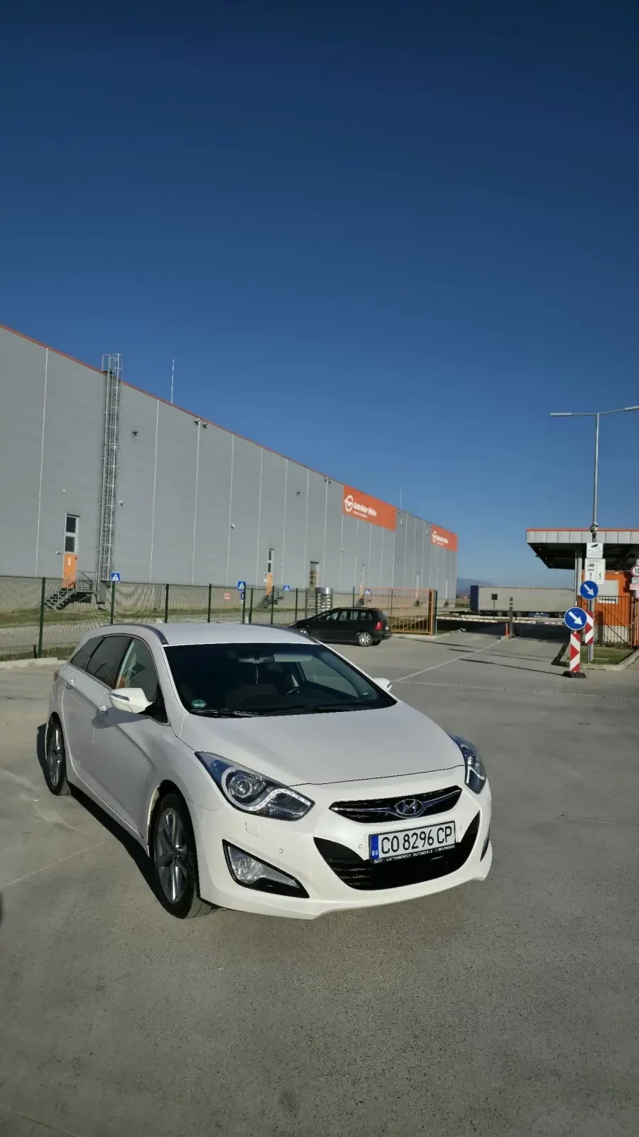 Hyundai I40 CW FIFA World Cup Edition * * * 1.7 CRDI NAVI, CAM | Mobile.bg   2