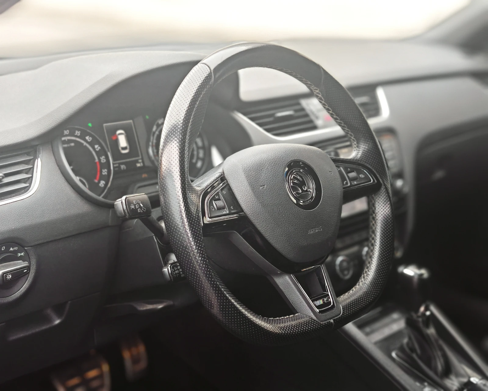 Skoda Octavia VRS/NAVI DSG 6 - изображение 8