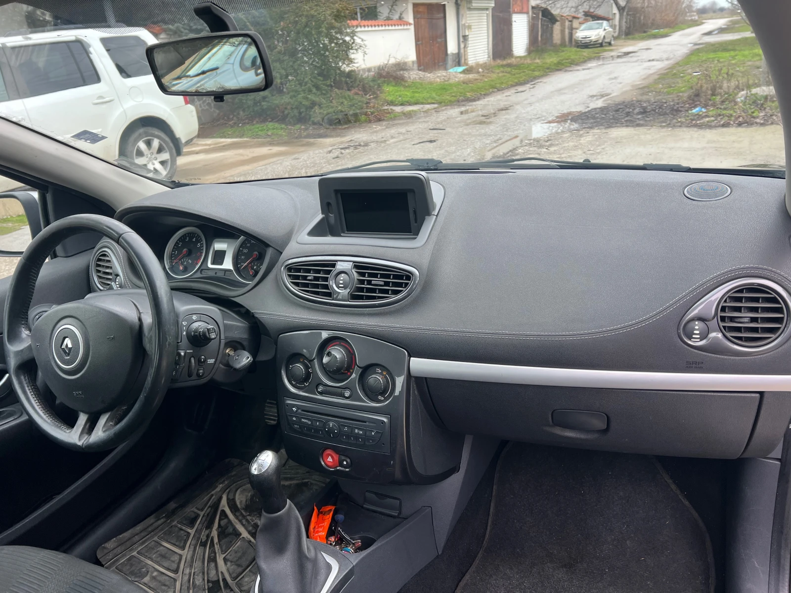 Renault Clio 1.2 Газ - изображение 10